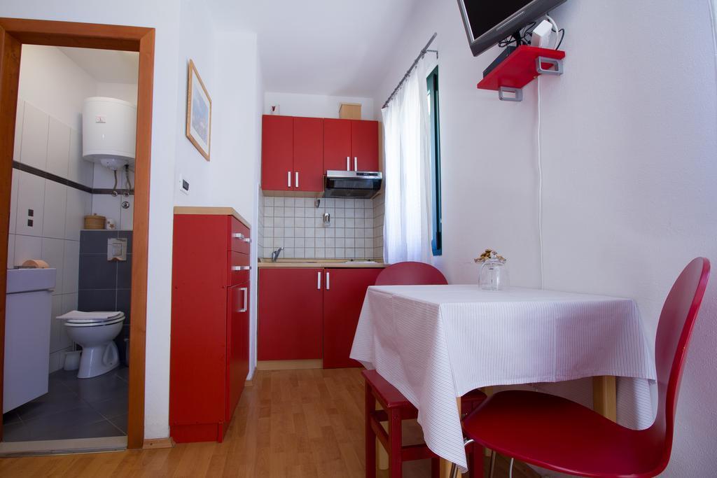 Apartments Petrinic Crnogaj Baška Εξωτερικό φωτογραφία