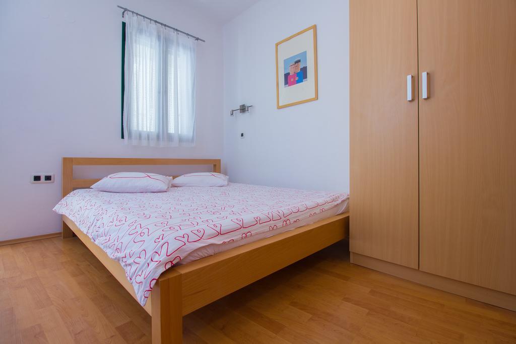 Apartments Petrinic Crnogaj Baška Εξωτερικό φωτογραφία