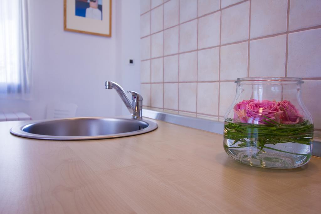Apartments Petrinic Crnogaj Baška Εξωτερικό φωτογραφία
